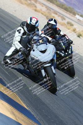 media/Mar-12-2022-SoCal Trackdays (Sat) [[152081554b]]/Turn 14 Inside (155pm)/